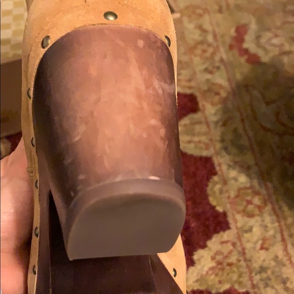 UGG boot - Picture 5 of 5